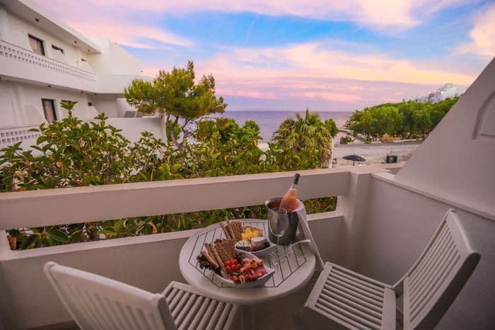 aeolos bay hotel tinos